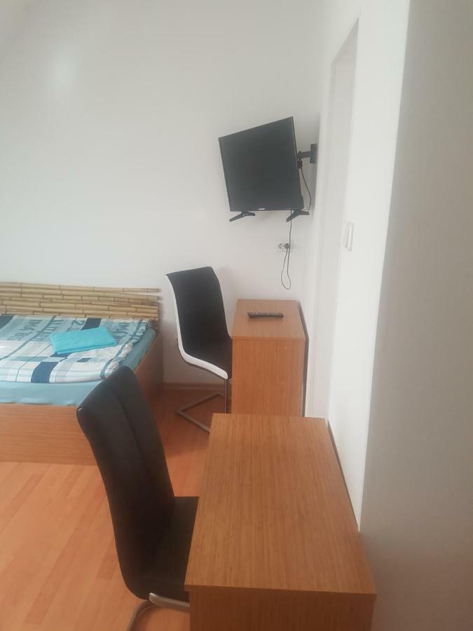 Pension Haus Baron 1 Neckarau MHG Exterior foto